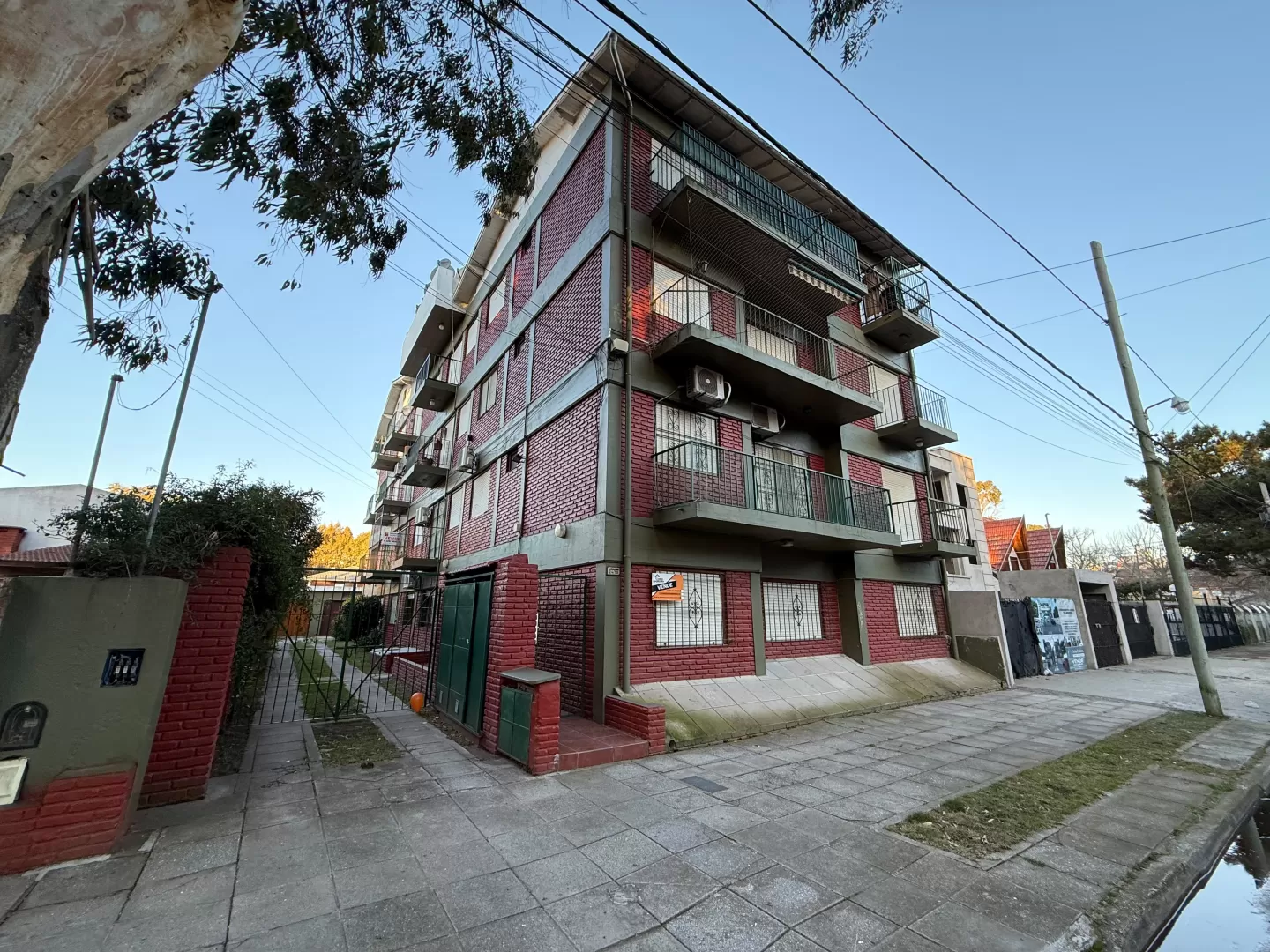 Departamento en San Bernardo - Depto 3 Amb Planta Baja Con Cochera En San Bernardo (ID 108)
